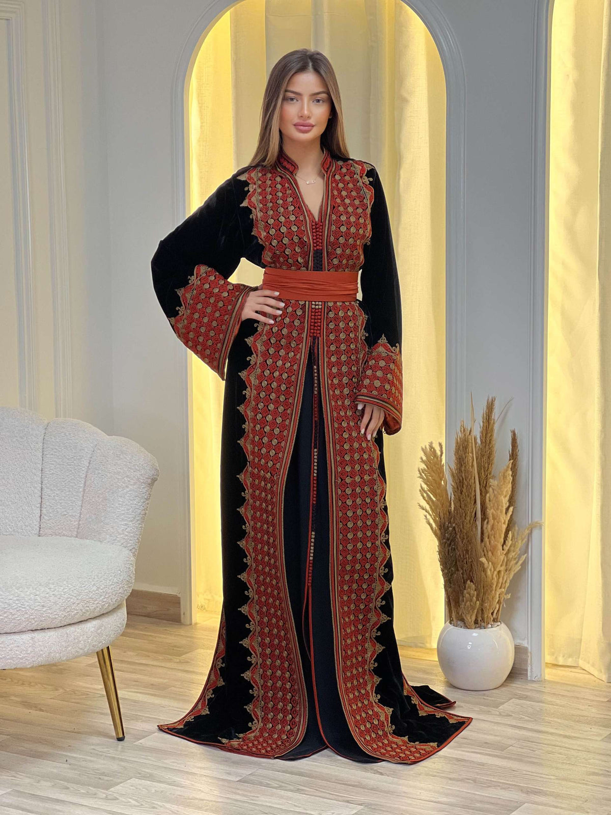 Elegance Saara Lebsa