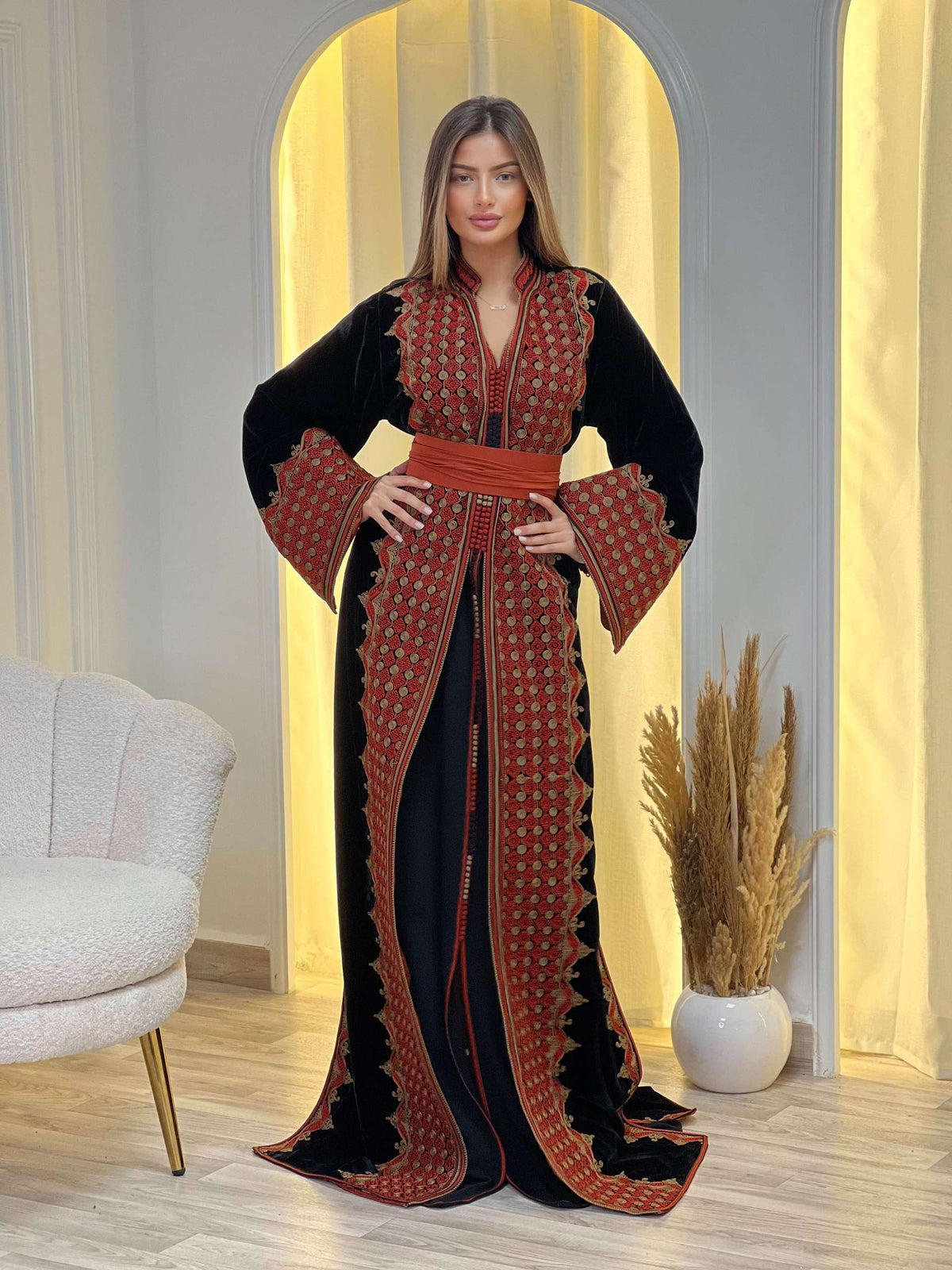 Elegance Saara Lebsa