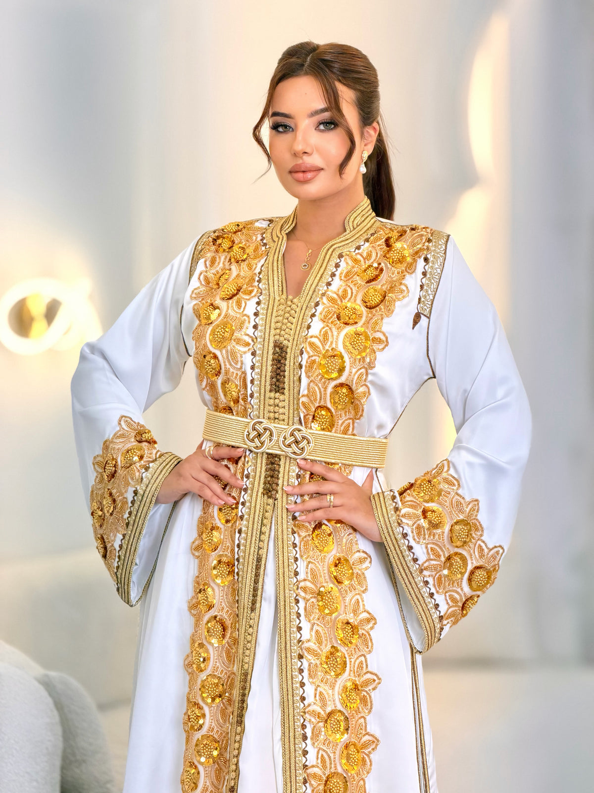 Chic Amira Lebsa