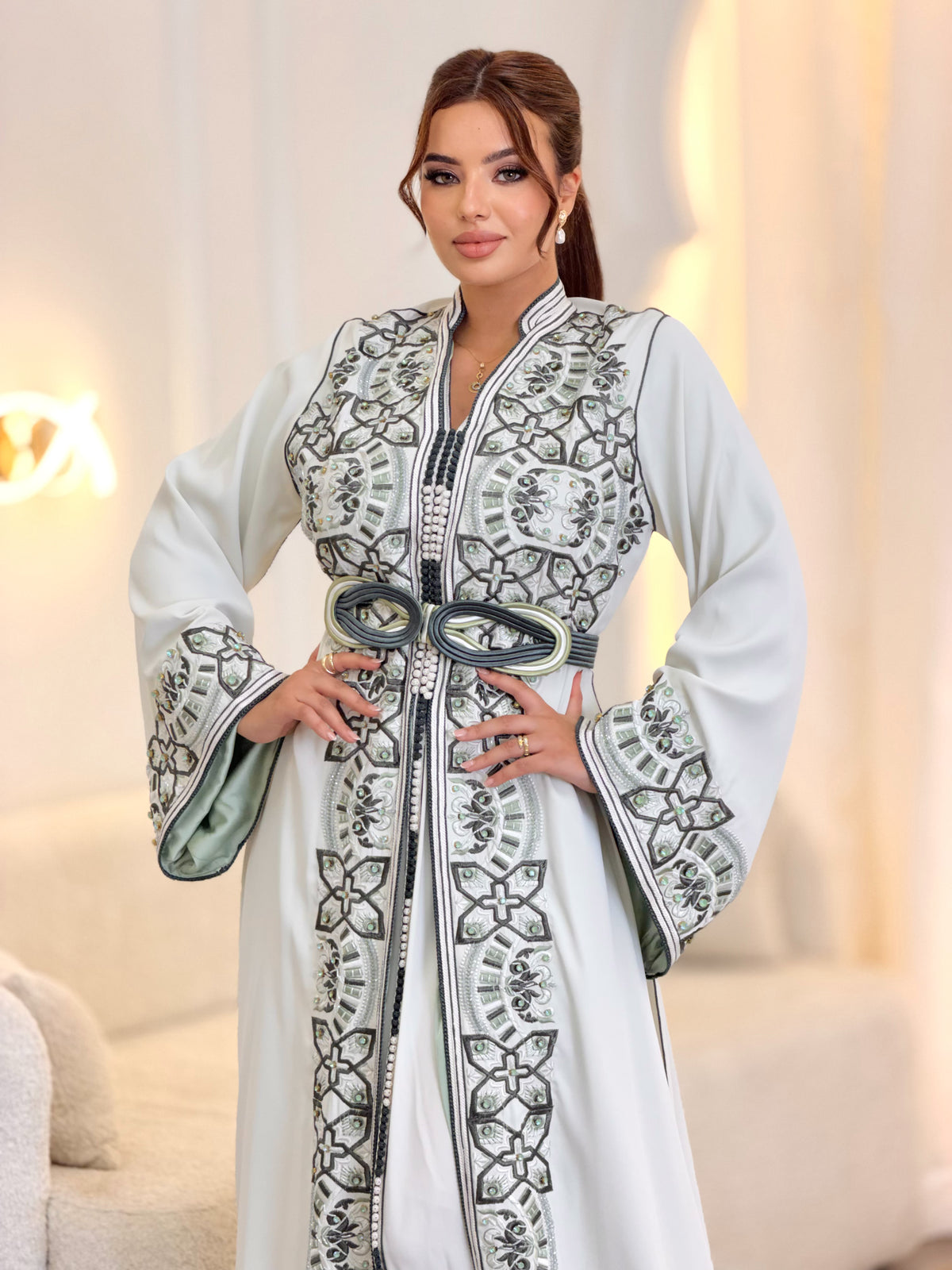 Chic Elira Lebsa