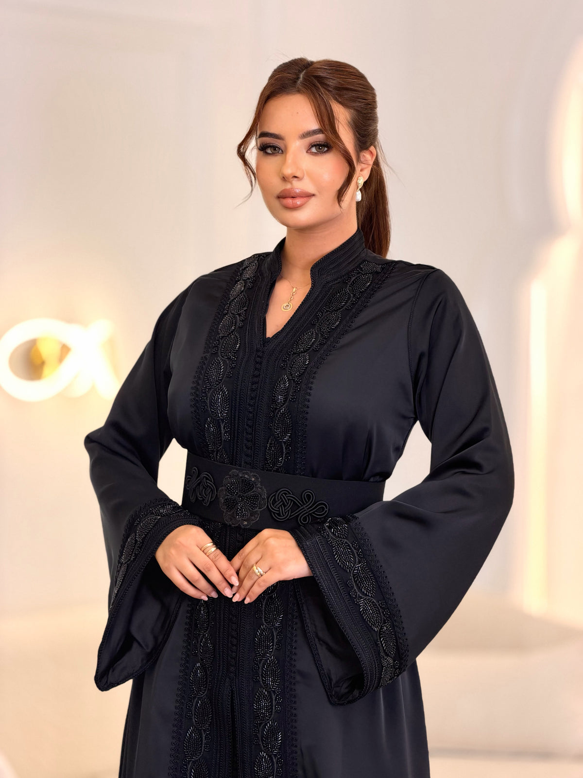 Chic Lamia Lebsa