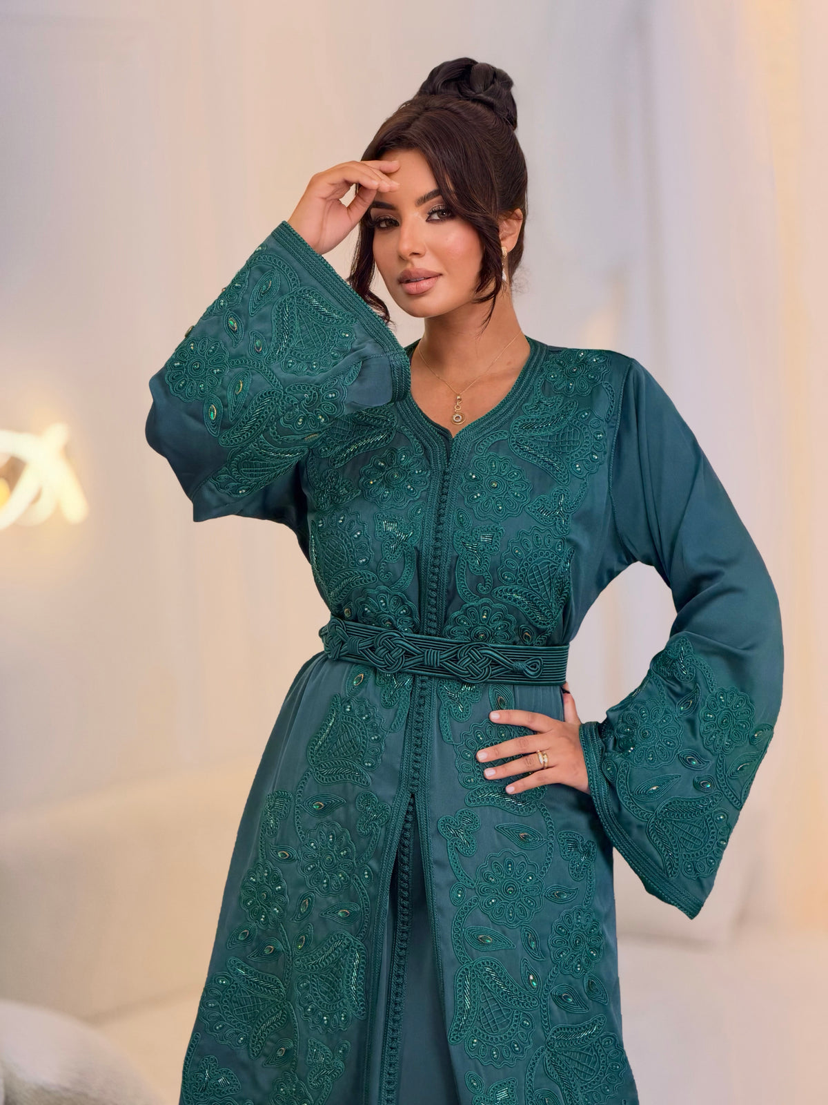 Elegant Lamis Lebsa