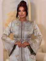Elegant Lara Lebsa
