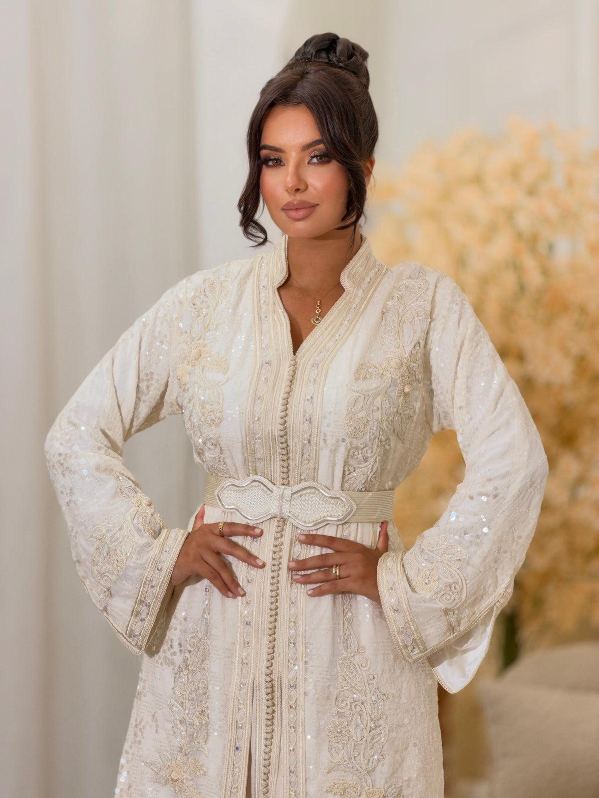 Elegant Layan Lebsa