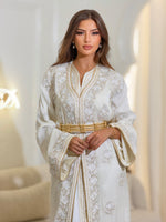 Elegant Leyla Lebsa