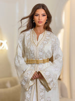 Elegant Leyla Lebsa