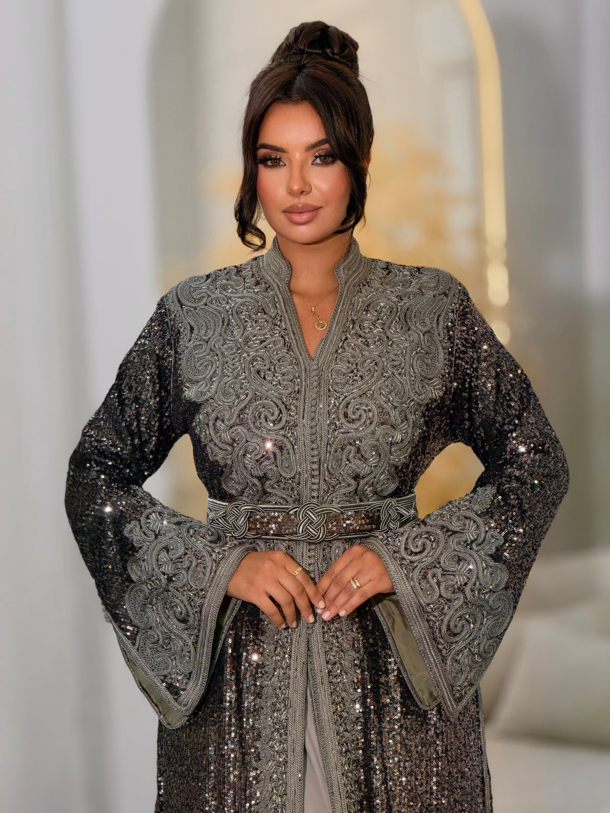 Elegant Raya Lebsa