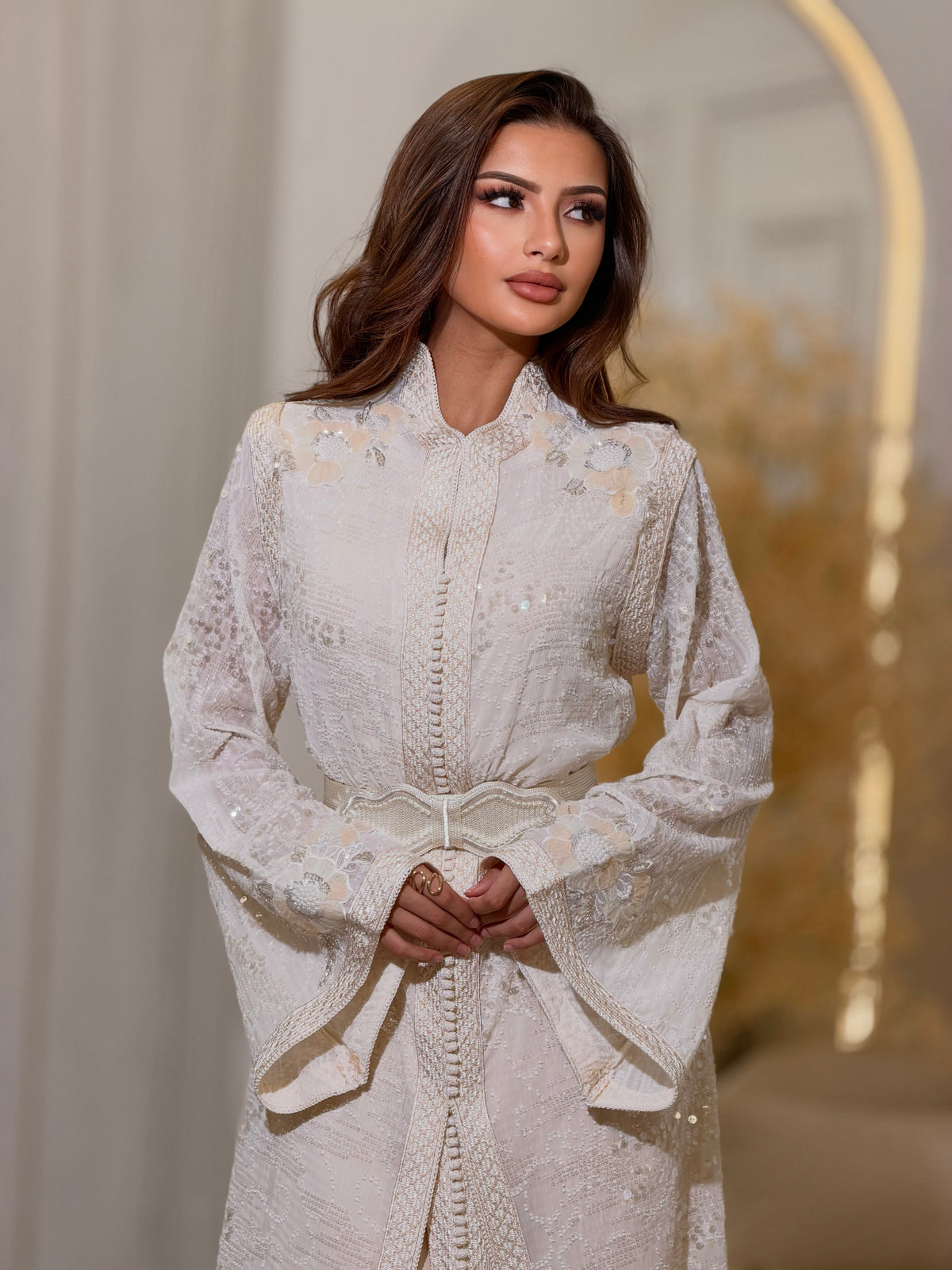 Elegant Yena Lebsa