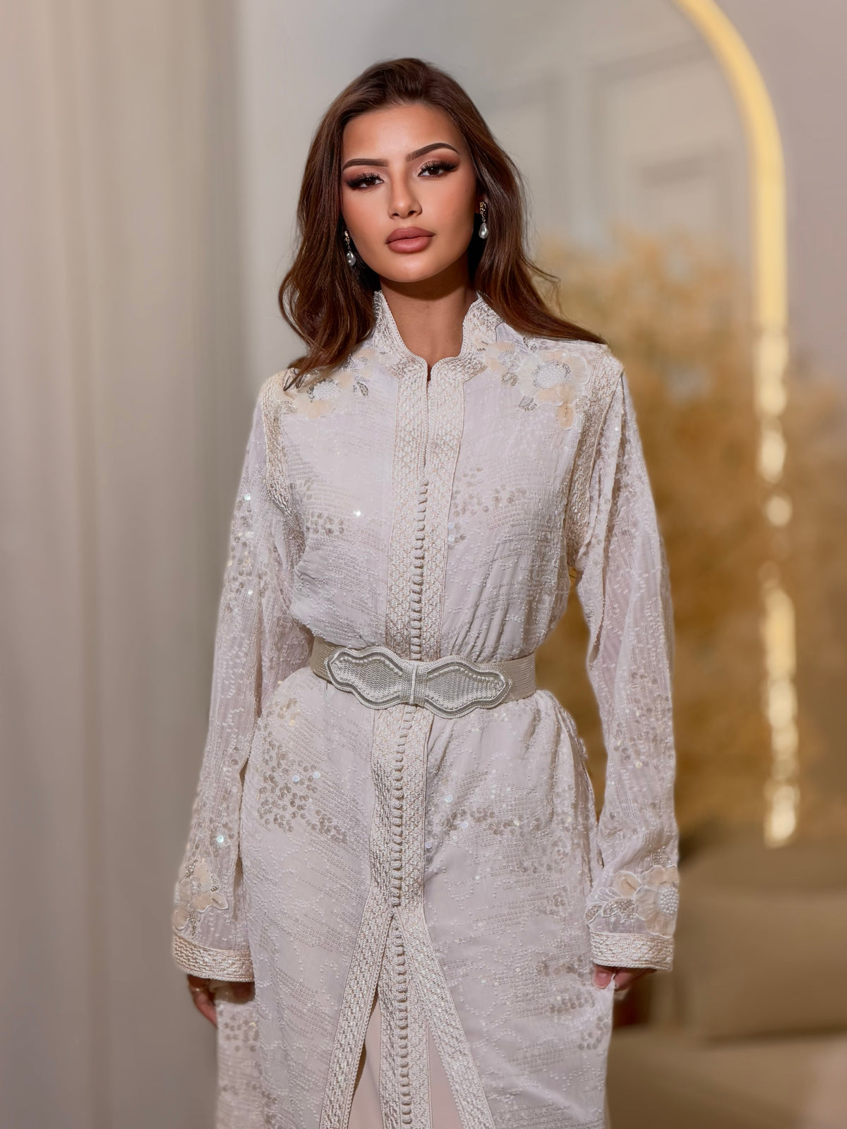 Elegant Yena Lebsa