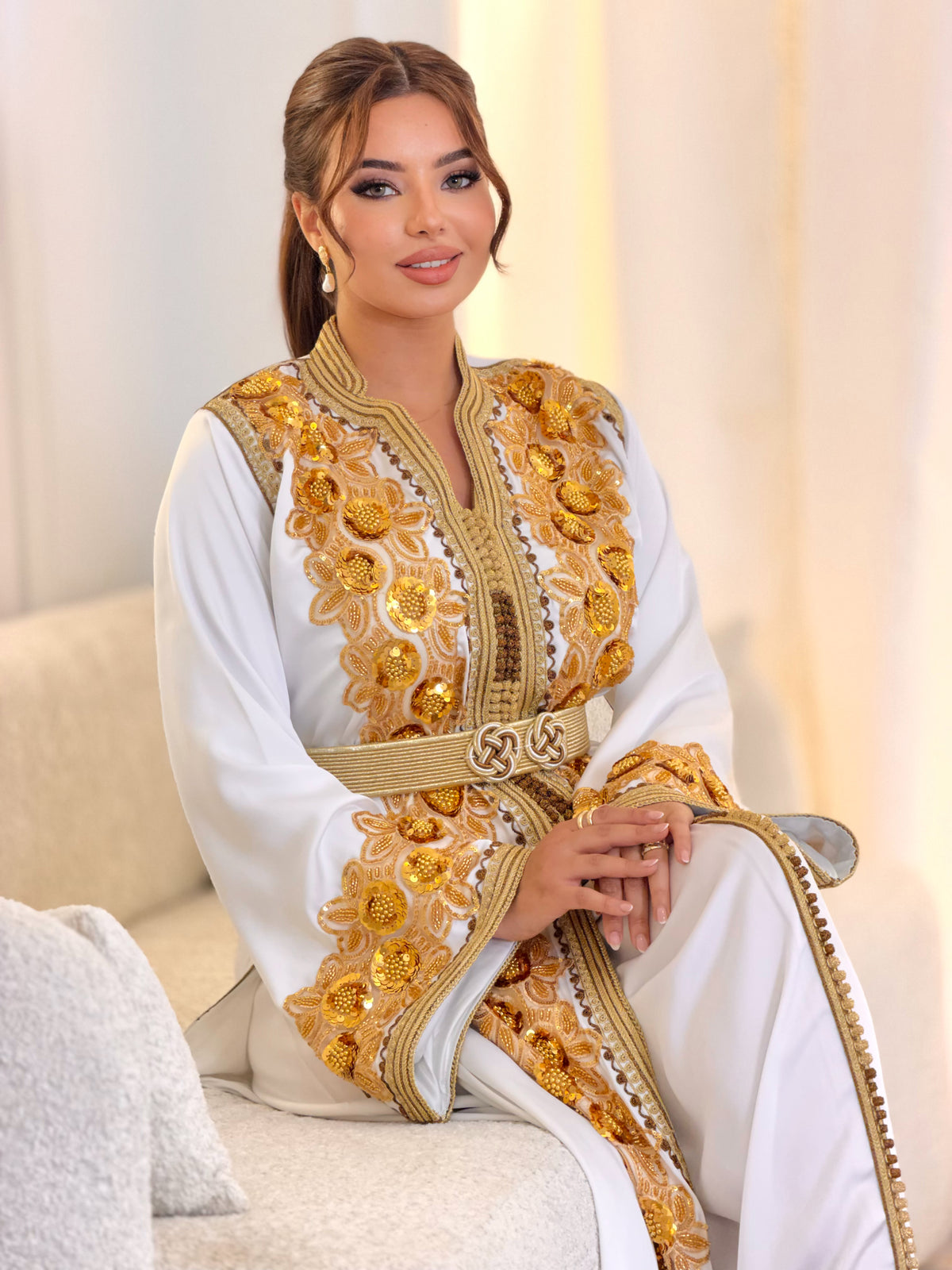 Chic Amira Lebsa