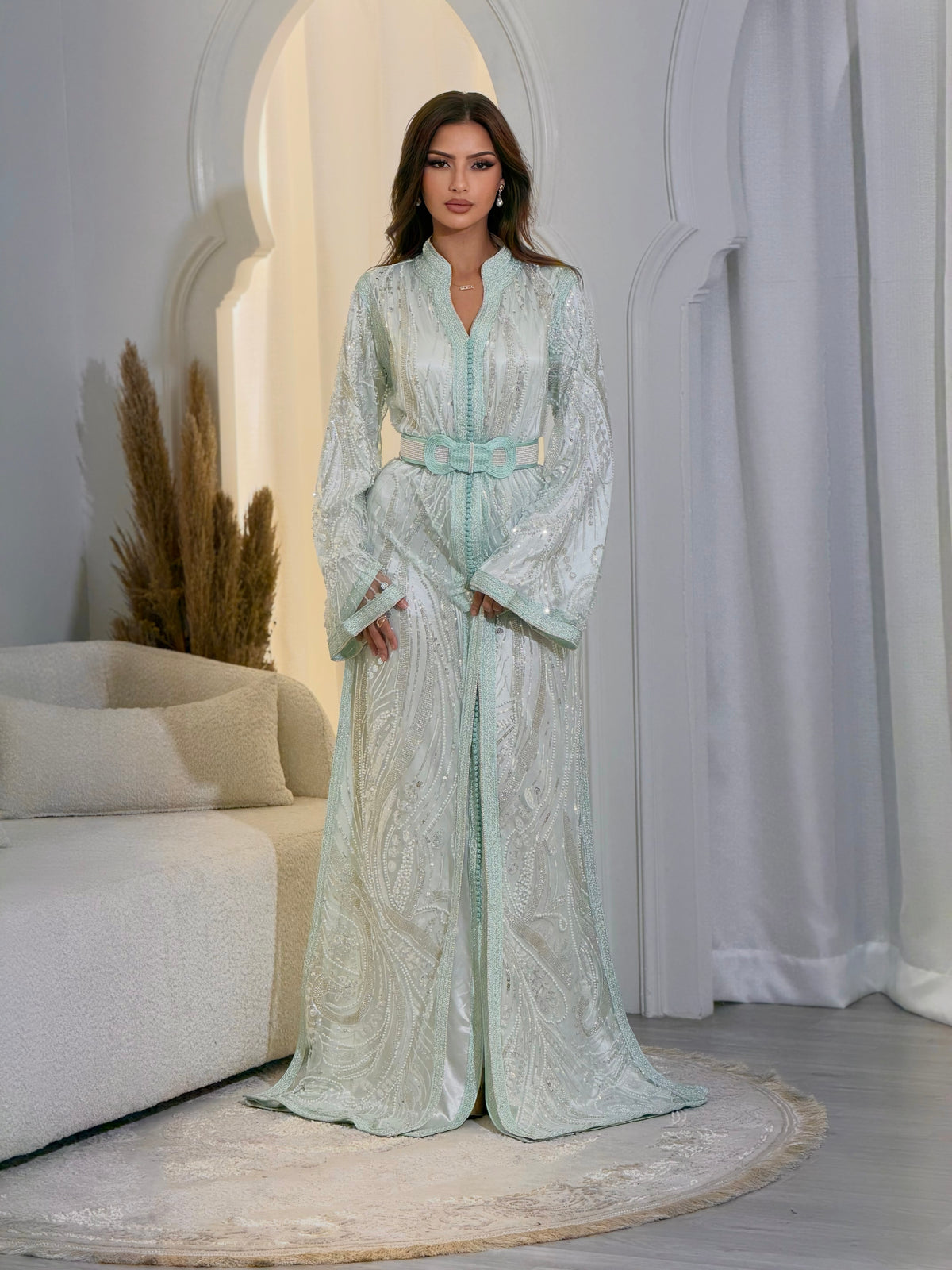 Elegant Defne Lebsa
