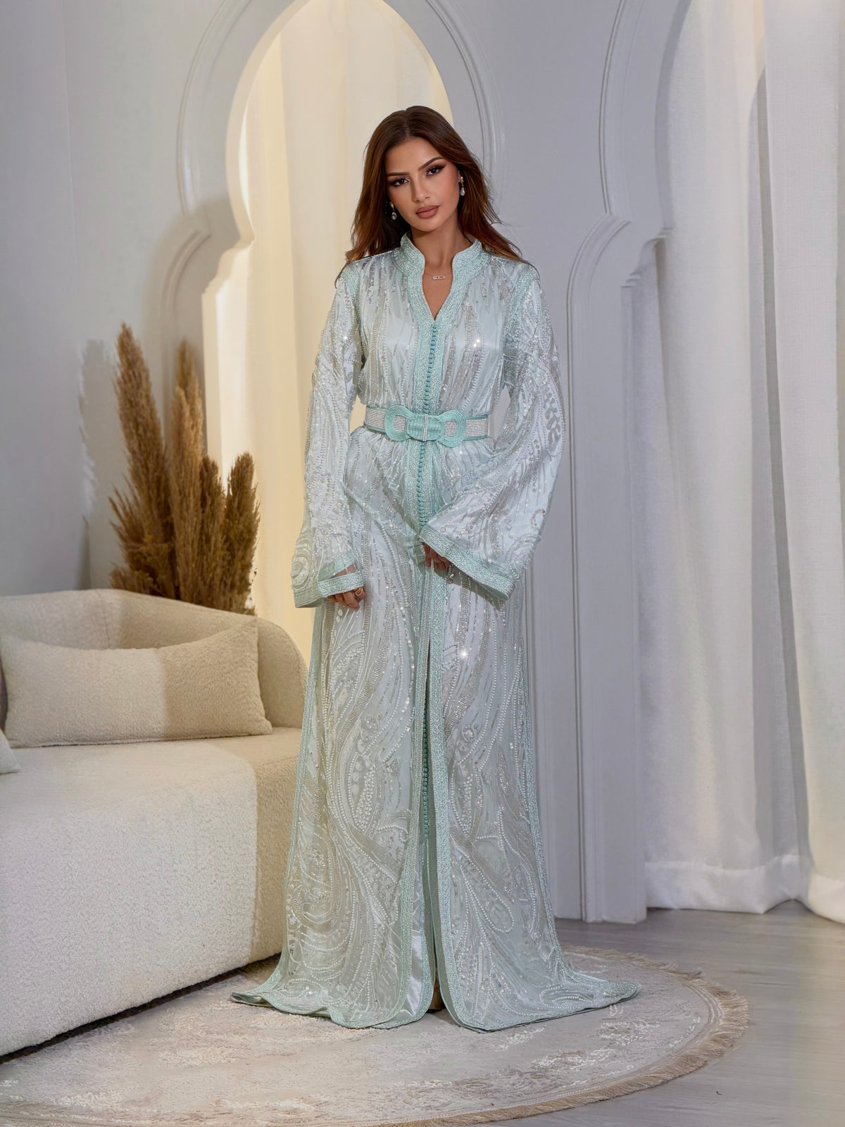 Elegant Defne Lebsa