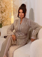 Elegant Elara Lebsa