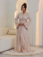 Elegant Jana Lebsa