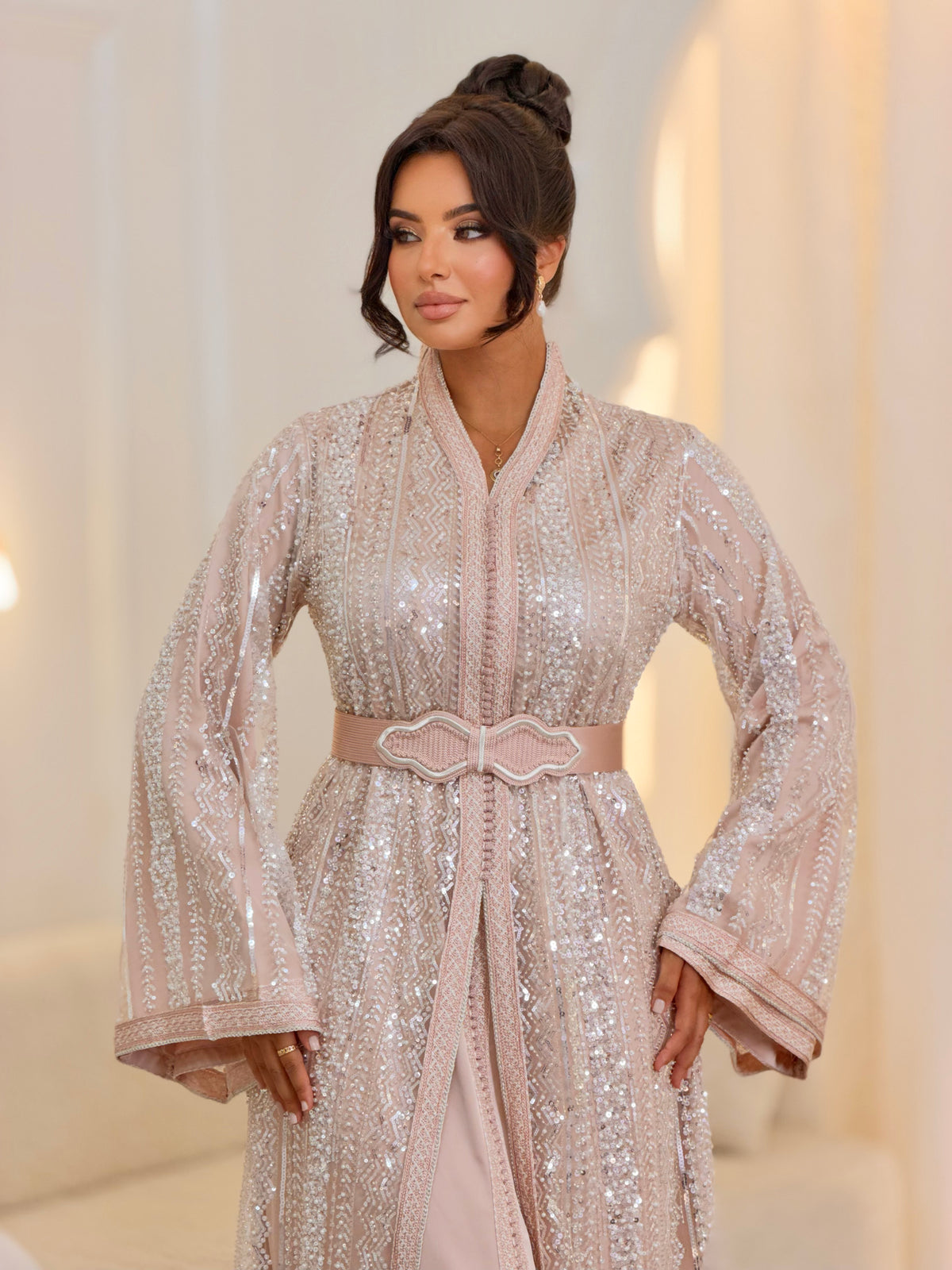 Elegant Jana Lebsa