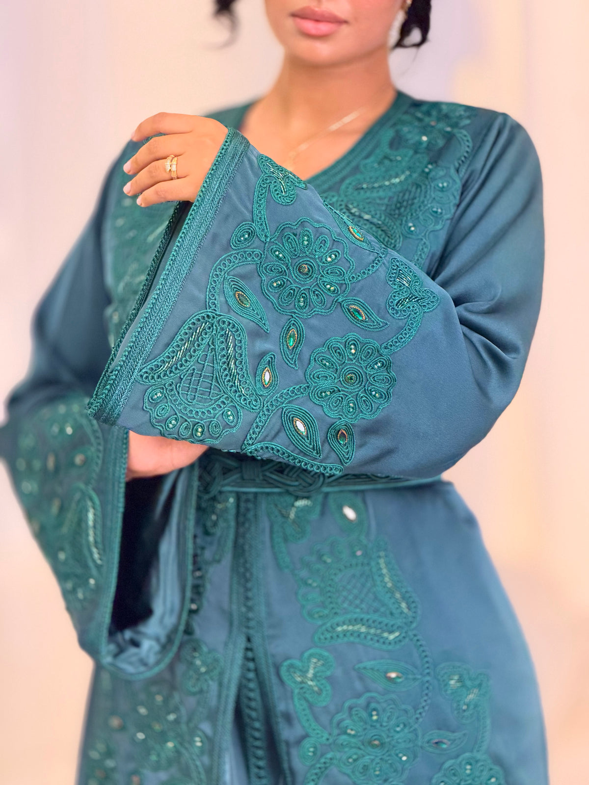 Elegant Lamis Lebsa