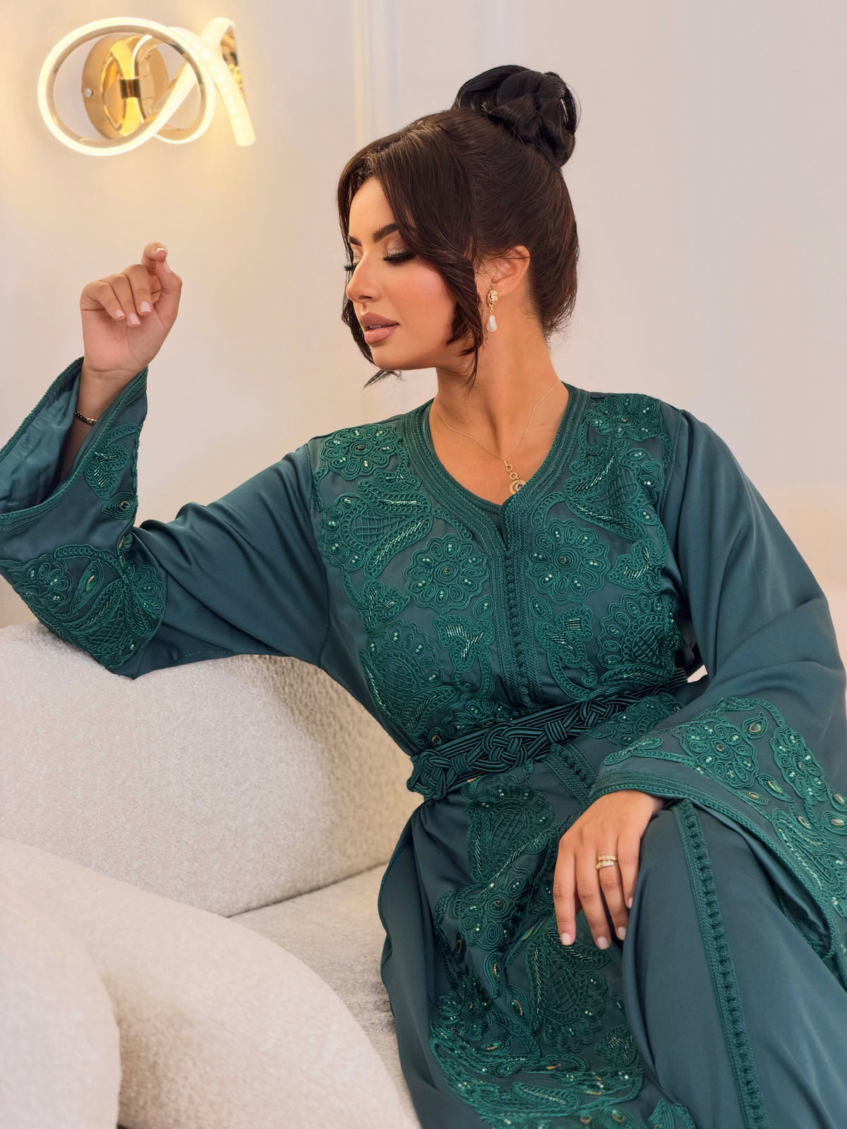 Elegant Lamis Lebsa