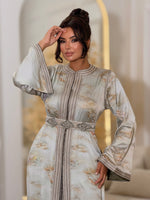 Elegant Lara Lebsa