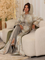 Elegant Lara Lebsa