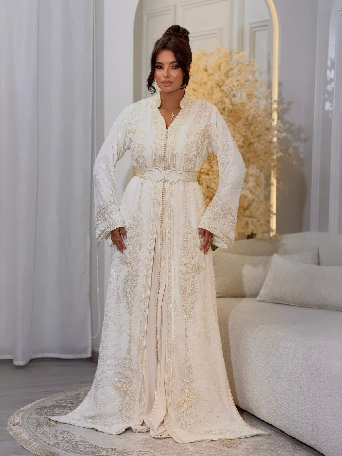 Elegant Layan Lebsa