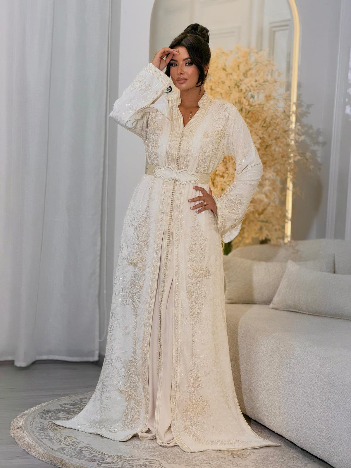 Elegant Layan Lebsa