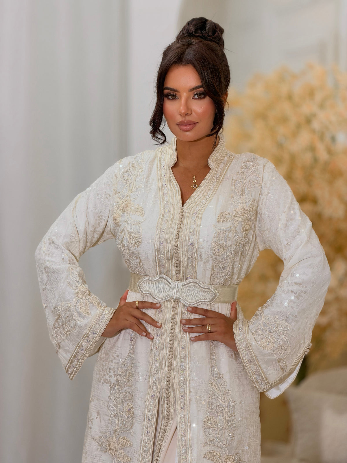 Elegant Layan Lebsa