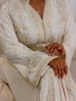 Elegant Layan Lebsa