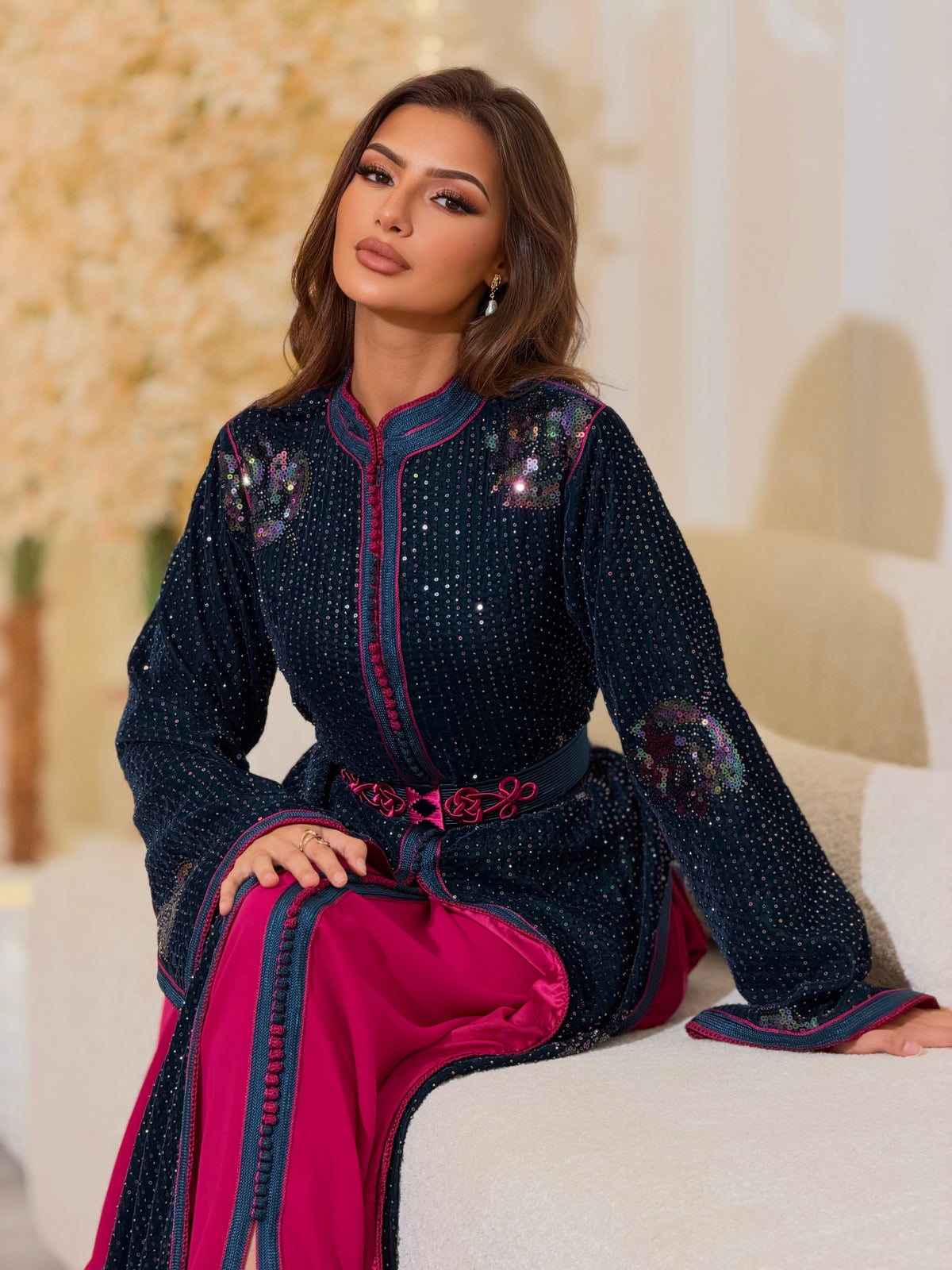 Elegant Lina Lebsa