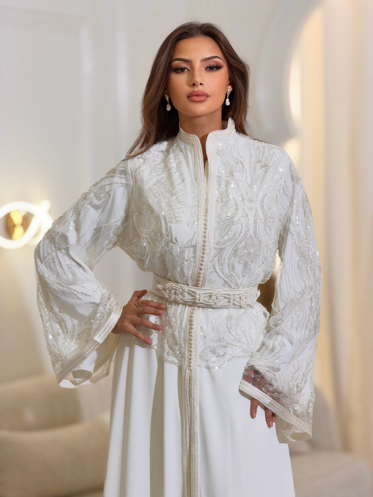 Elegant Nehir Lebsa