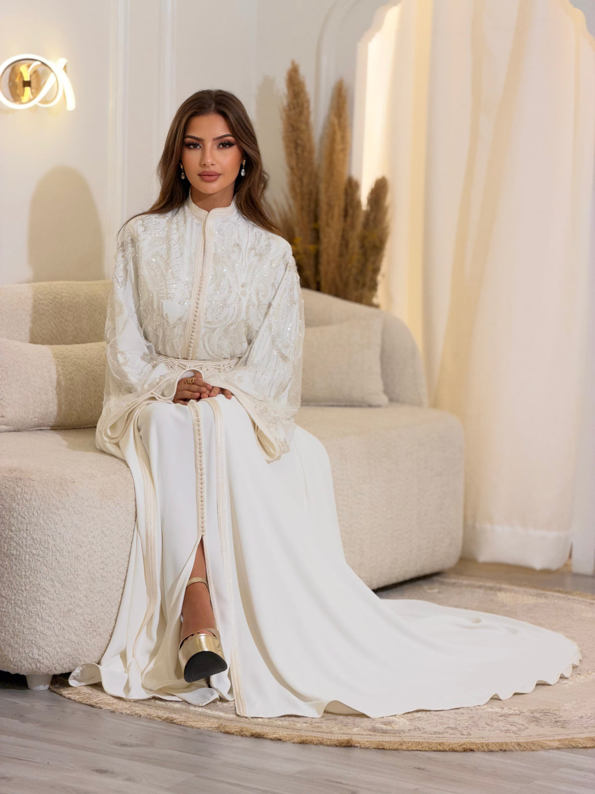 Elegant Nehir Lebsa