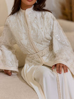 Elegant Nehir Lebsa
