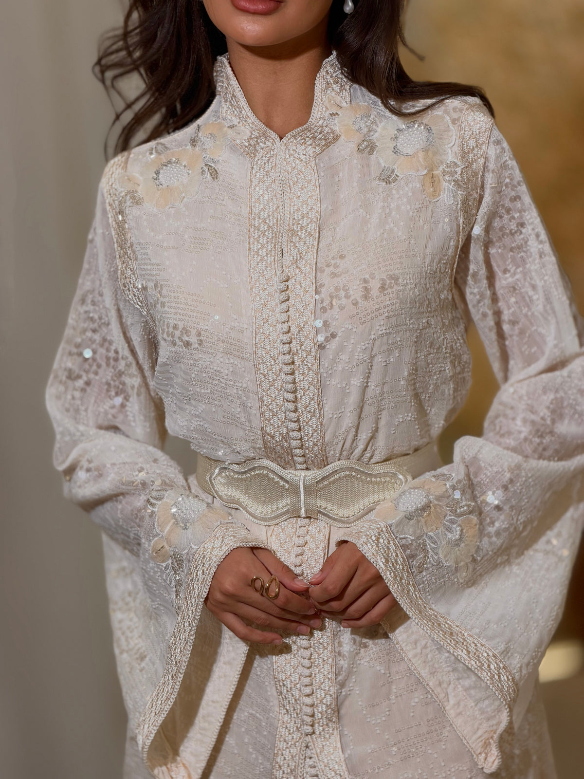 Elegant Yena Lebsa