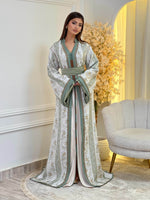 Elegant Zaina Lebsa