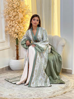 Elegant Zaina Lebsa